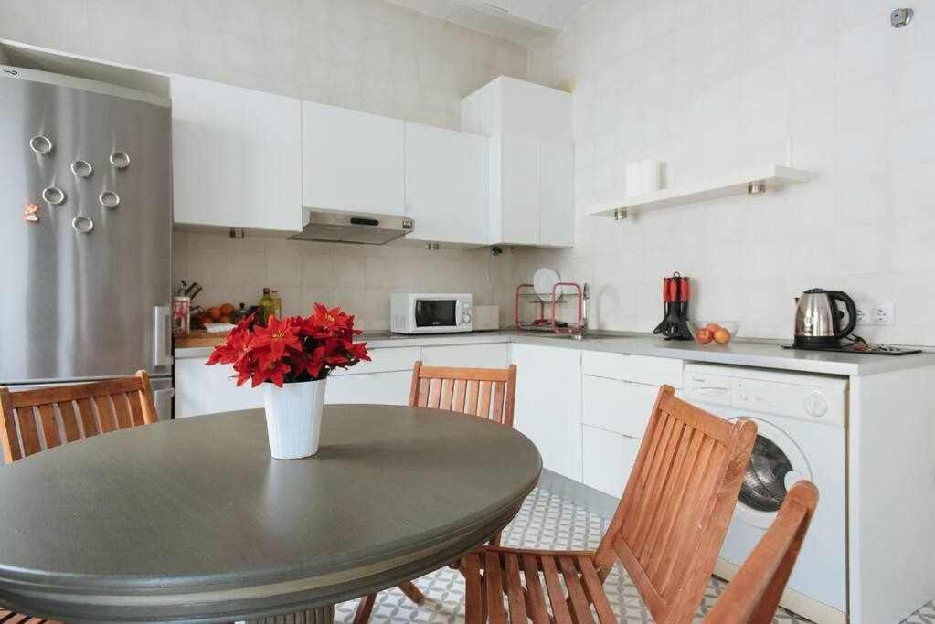 סביליה Apartamento Con Parking Jesus Del Gran Poder מראה חיצוני תמונה